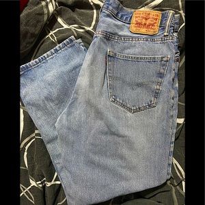 3/$22 vintage Levi’s 550 men’s denim jeans 36